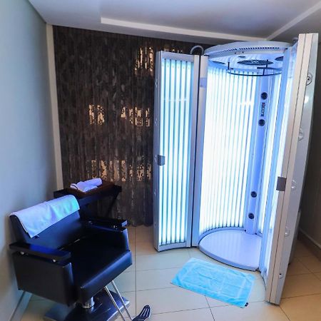 The Fairway Hotel, Spa & Golf Resort Randburg Bagian luar foto