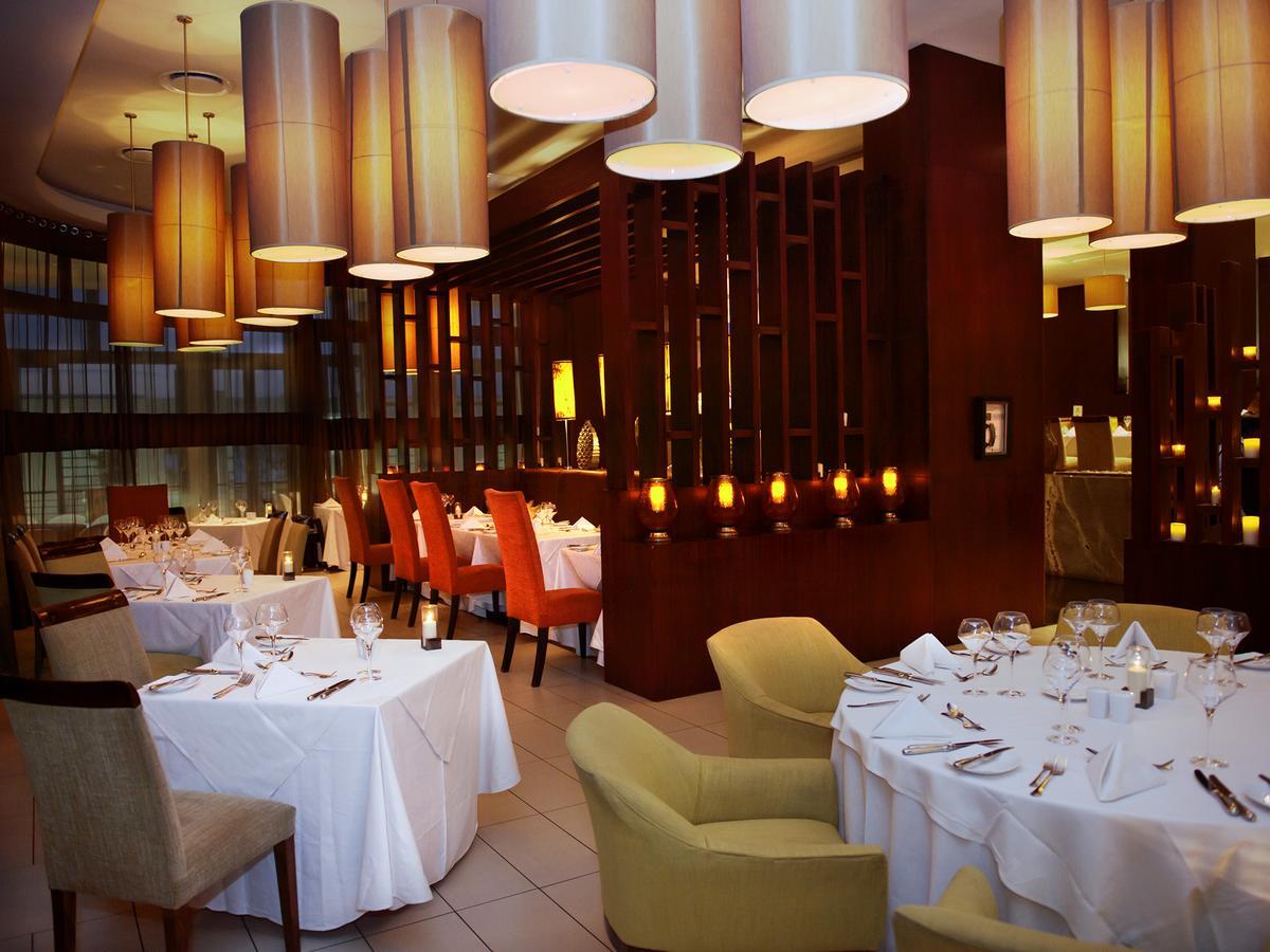 The Fairway Hotel, Spa & Golf Resort Randburg Bagian luar foto